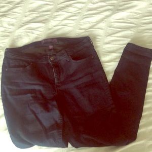 Gloria Vanderbilt dark wash super stretchy jeans